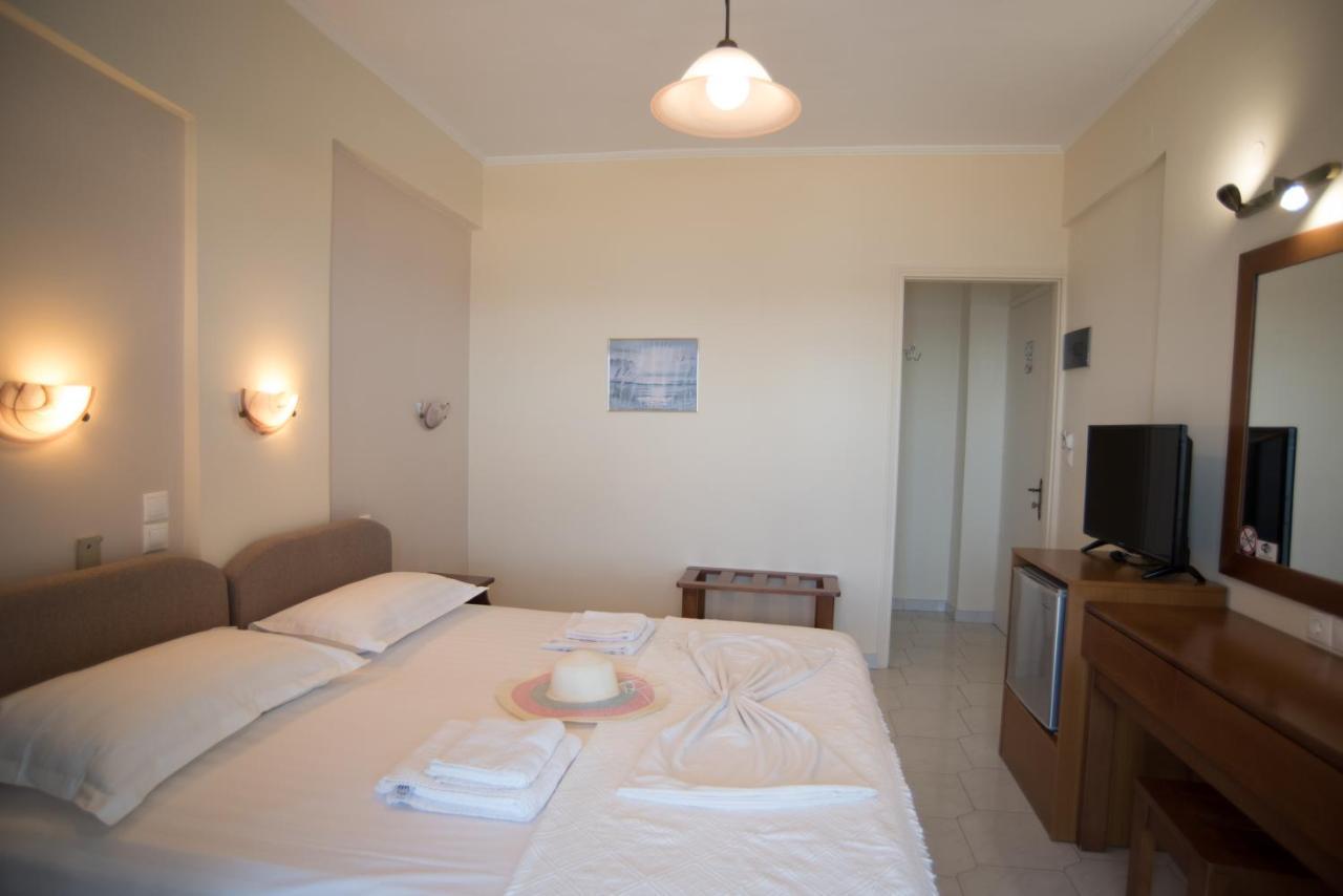 Oasis Hotel Perigiali 외부 사진