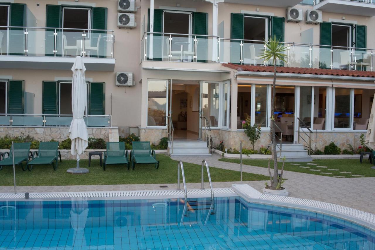 Oasis Hotel Perigiali 외부 사진