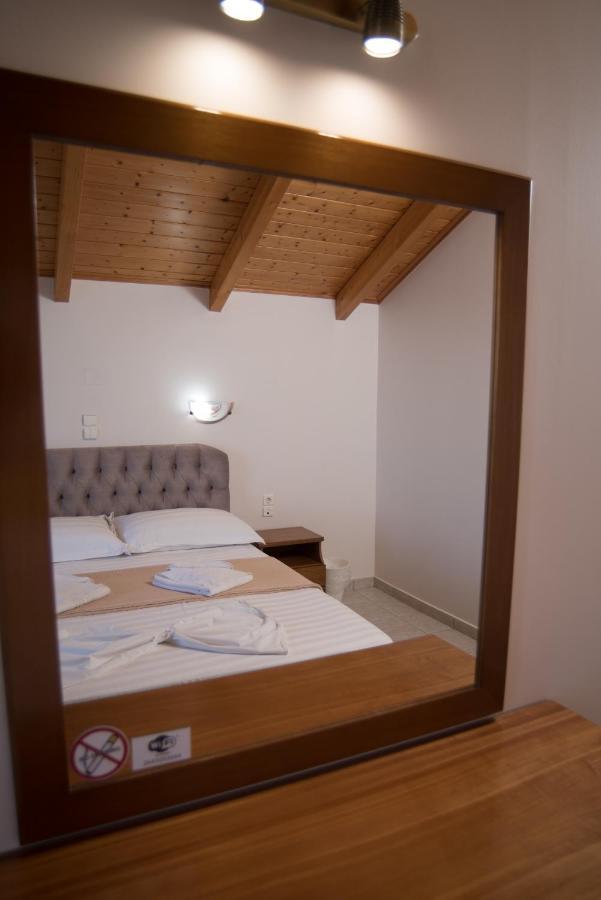 Oasis Hotel Perigiali 외부 사진