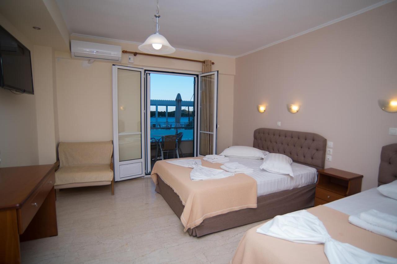 Oasis Hotel Perigiali 외부 사진