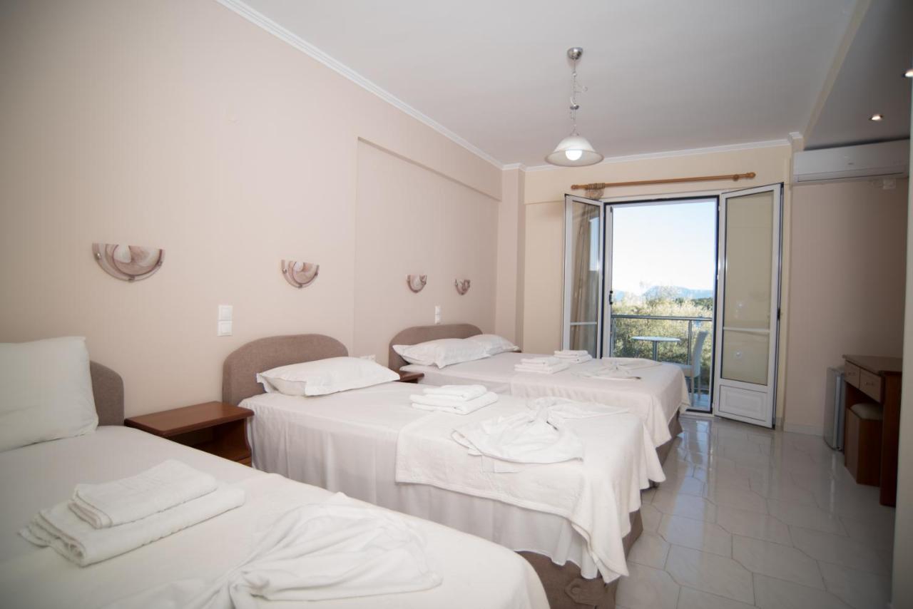 Oasis Hotel Perigiali 외부 사진