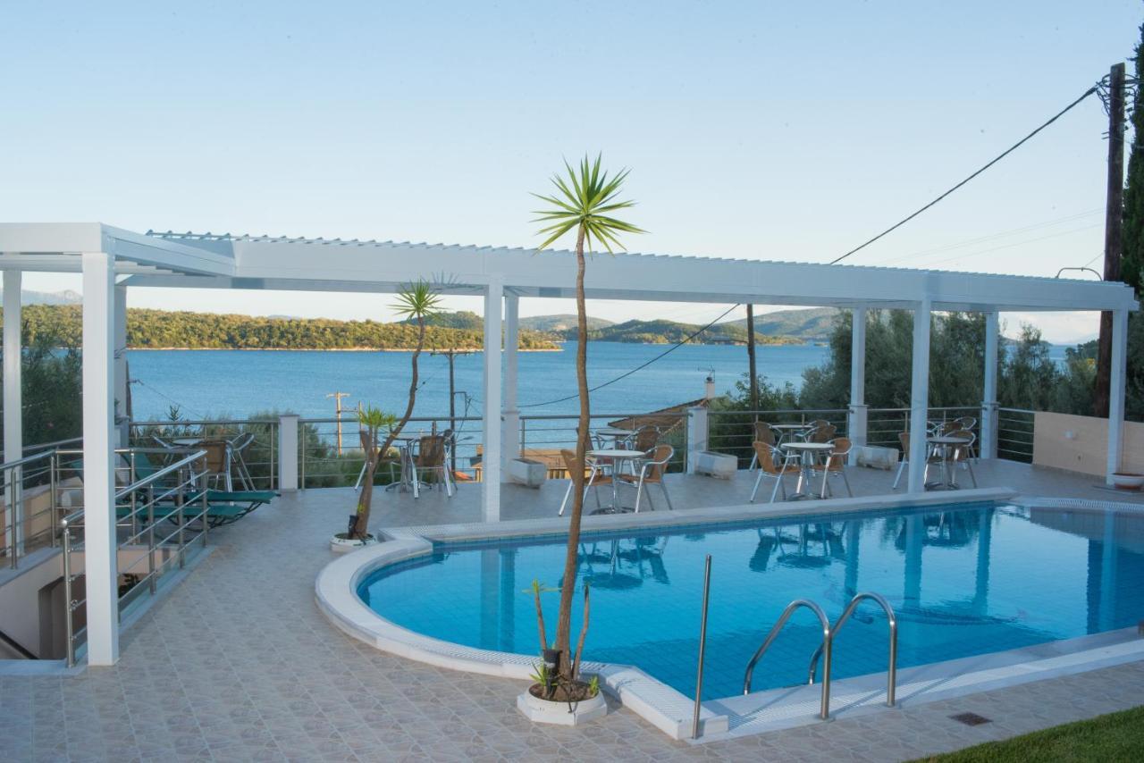 Oasis Hotel Perigiali 외부 사진